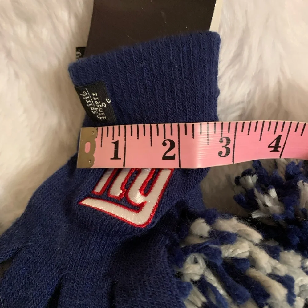WinCraft 95% acrylic Spirit Fingerz blue NY Giants lightweight knit gloves NWT